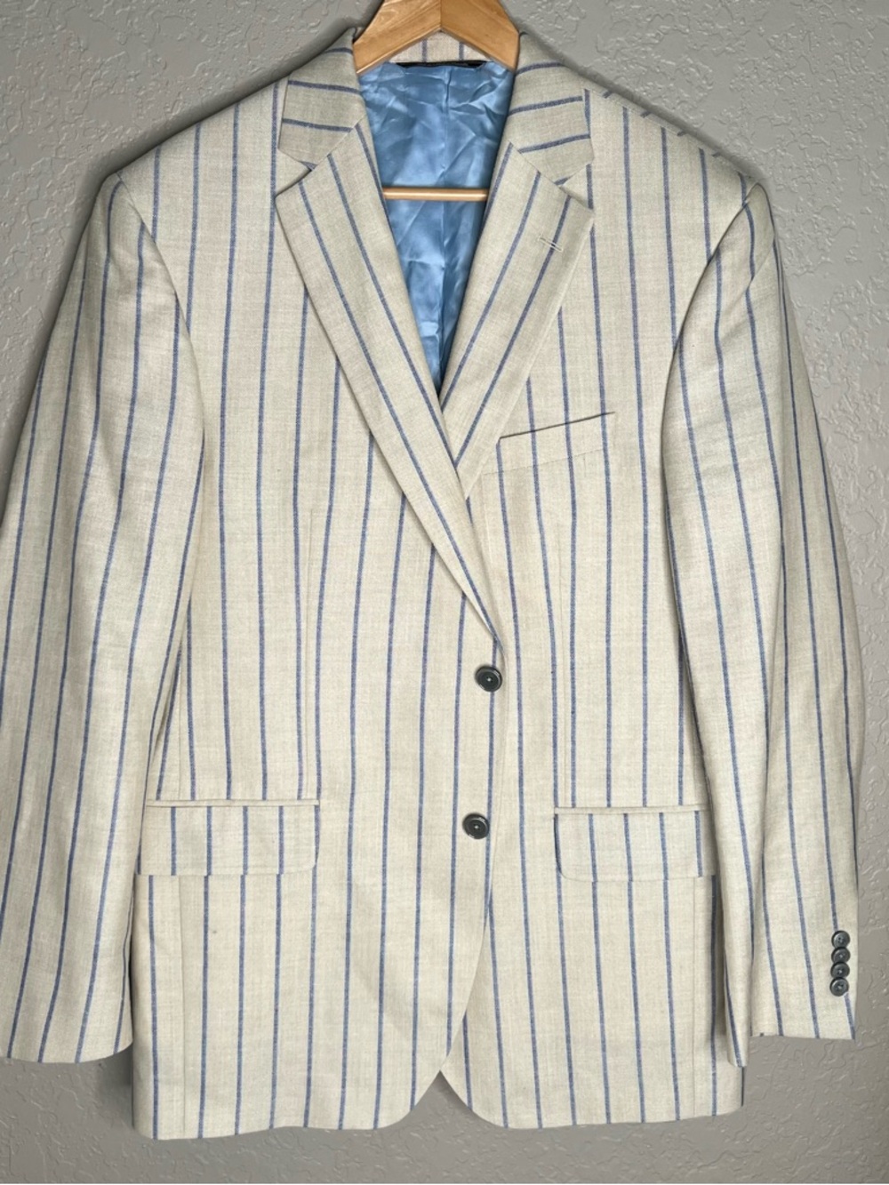 Patrick James Reserve Wool/Silk/Linen blend Sz 42R Cream Blue Strip Summer